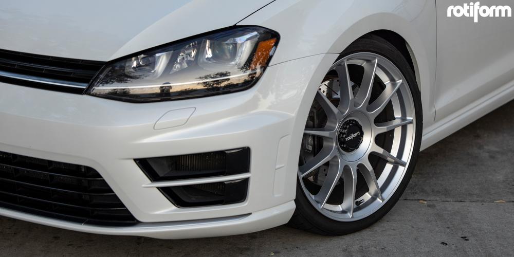 Volkswagen Golf R